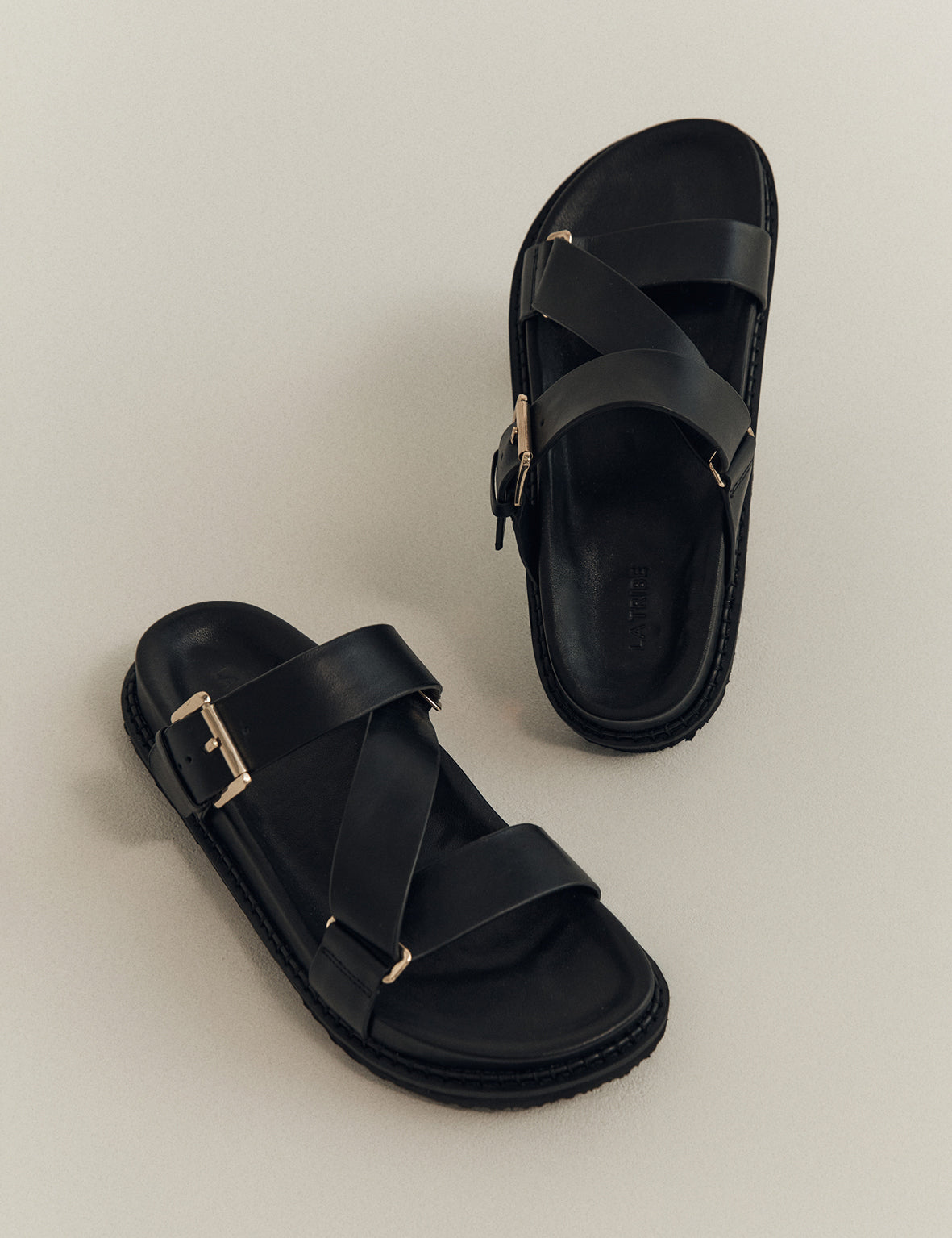 Aki Slide - Black