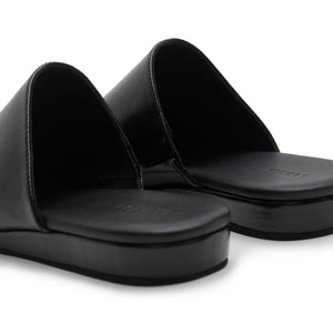 Plain Slip-On Black