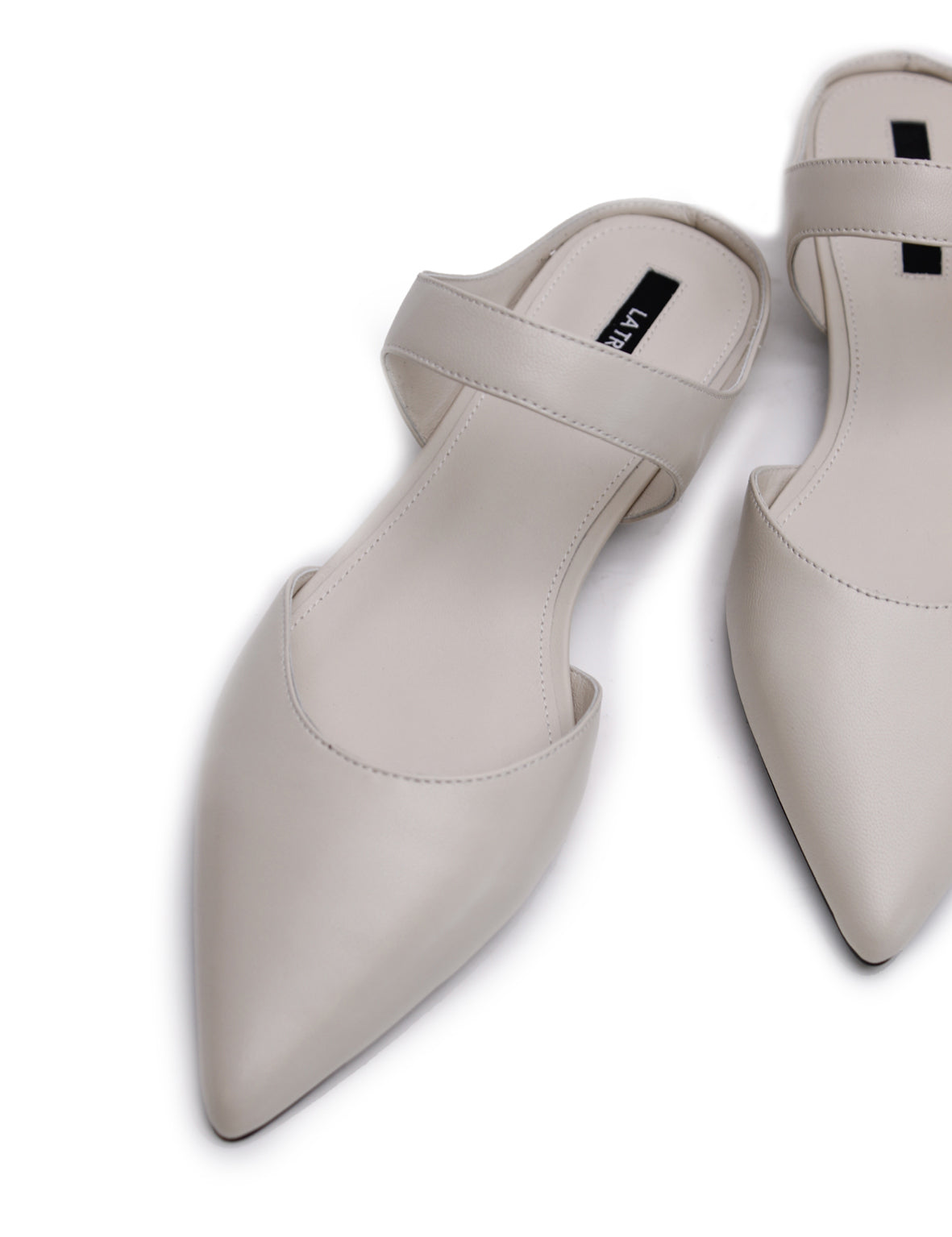 Pointed Mule Eggshell