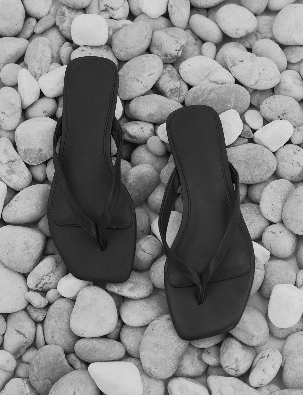 Square Toe Thong - Black