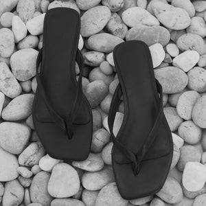 Square Toe Thong - Black