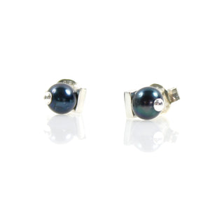 Mini Stud - Silver/Black Pearl